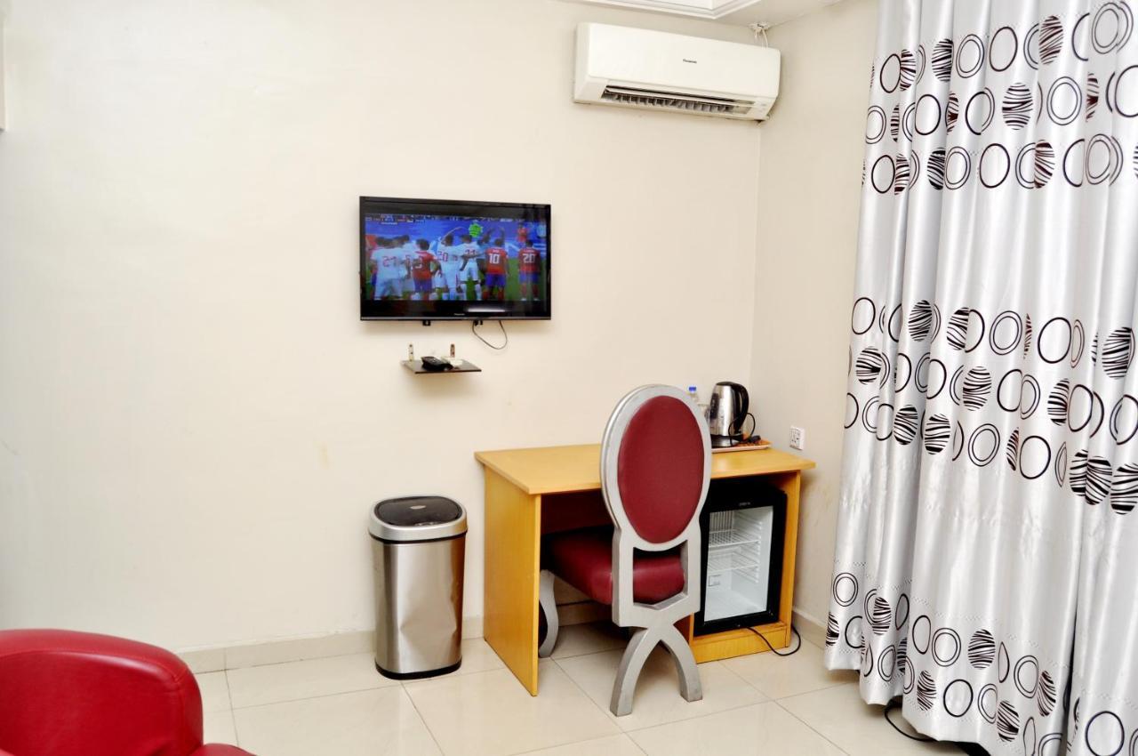 Primal Hotel Isaac John Gra Ikeja Zewnętrze zdjęcie