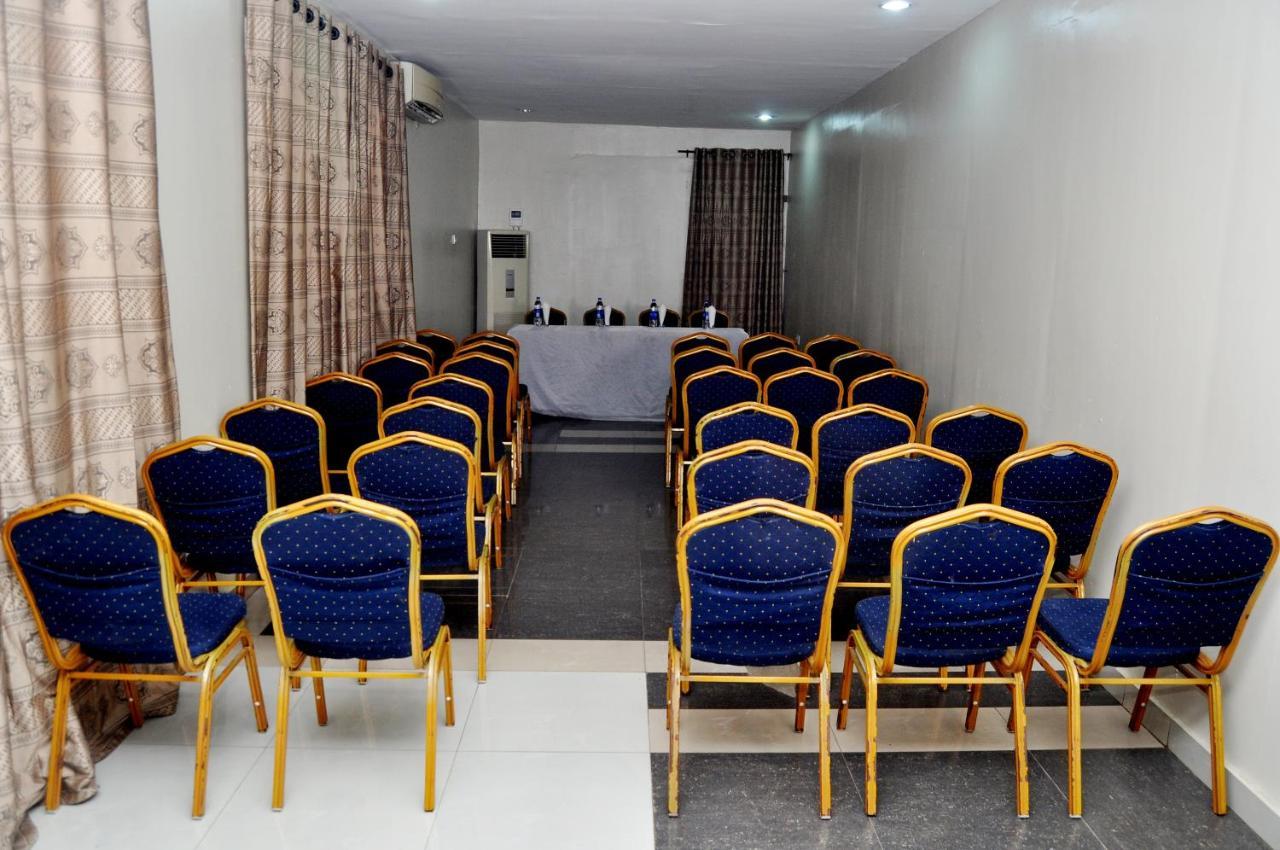 Primal Hotel Isaac John Gra Ikeja Zewnętrze zdjęcie