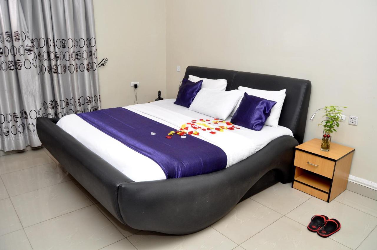 Primal Hotel Isaac John Gra Ikeja Zewnętrze zdjęcie