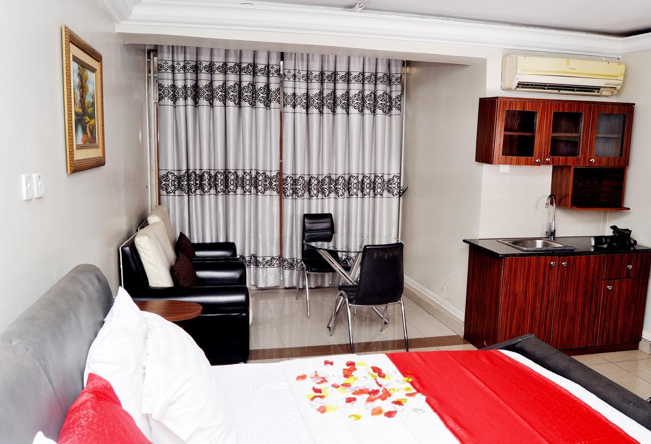 Primal Hotel Isaac John Gra Ikeja Zewnętrze zdjęcie